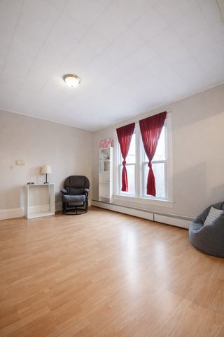 1502 S Galena Avenue, Dixon, IL 61021