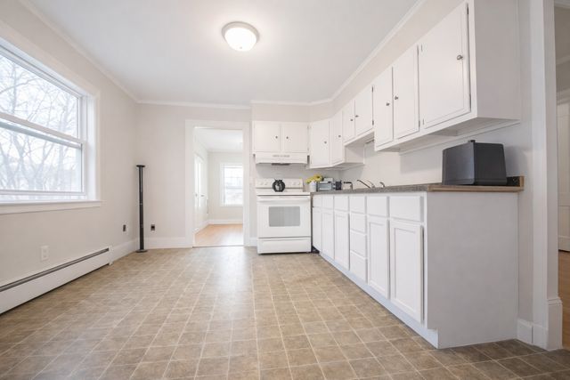 1502 S Galena Avenue, Dixon, IL 61021