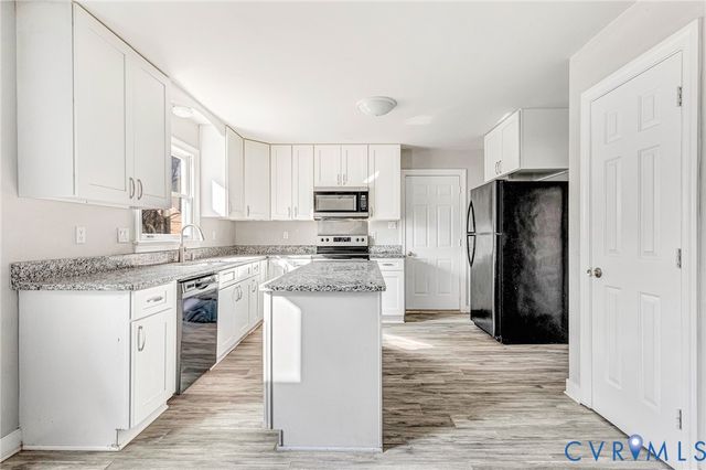 7403 River Pine Dr, Mechanicsville, VA 23111