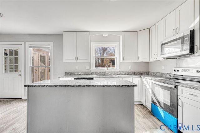 7403 River Pine Dr, Mechanicsville, VA 23111