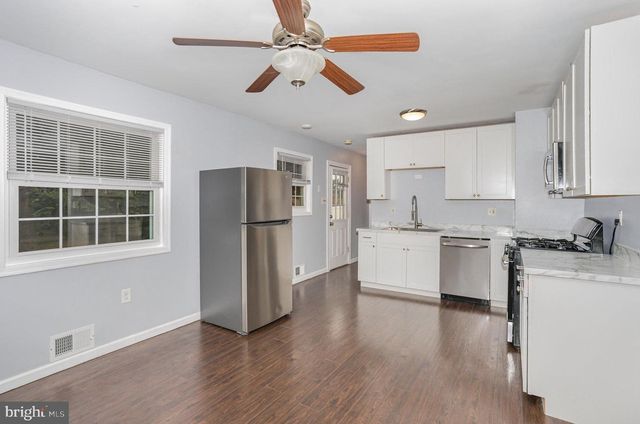 4606 S CLEARVIEW DR, Camp Hill, PA 17011
