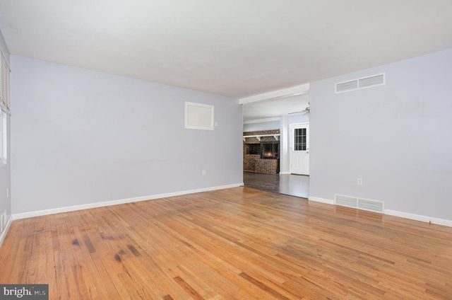 4606 S CLEARVIEW DR, Camp Hill, PA 17011