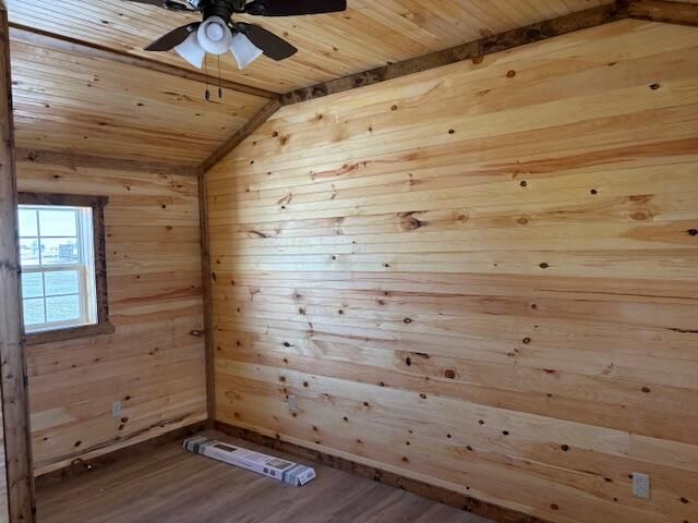 1757 Fr 1200, Crane, MO 65633