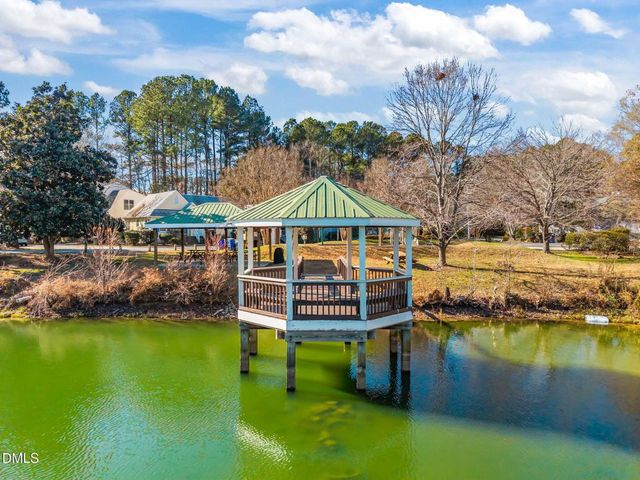 105 Riverbirch Point, Carrboro, NC 27510