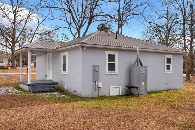 20 Sanders Street, Honea Path, SC 29654