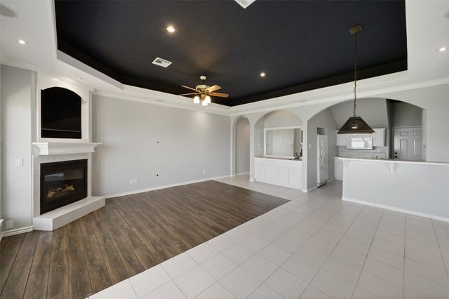 16 Regency Point, Conroe, TX 77356