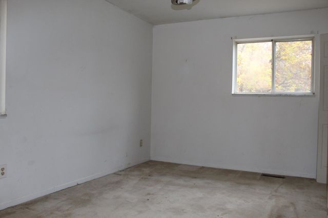 1314 Pinehurst Avenue, Flint, MI 48503