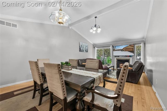 2162 London Bridge Drive, Rochester Hills, MI 48307