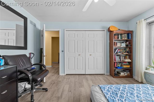 2162 London Bridge Drive, Rochester Hills, MI 48307