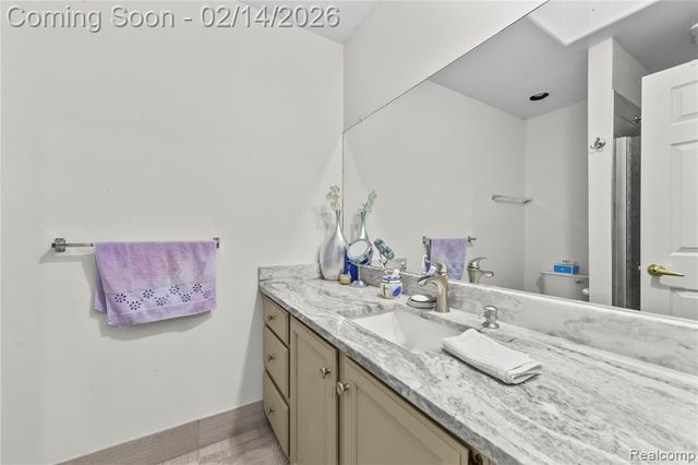 2162 London Bridge Drive, Rochester Hills, MI 48307