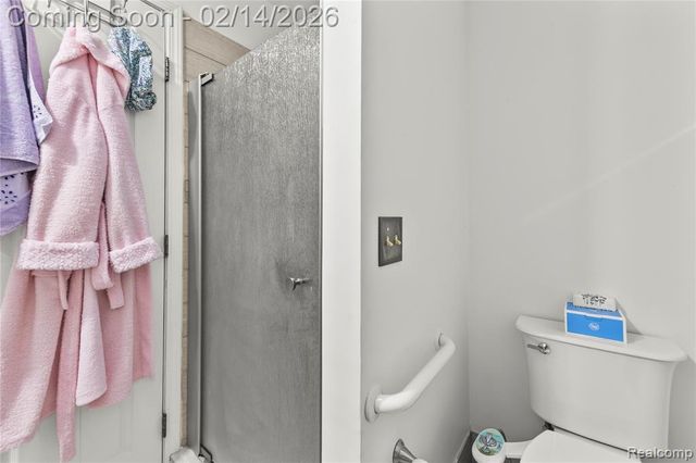 2162 London Bridge Drive, Rochester Hills, MI 48307