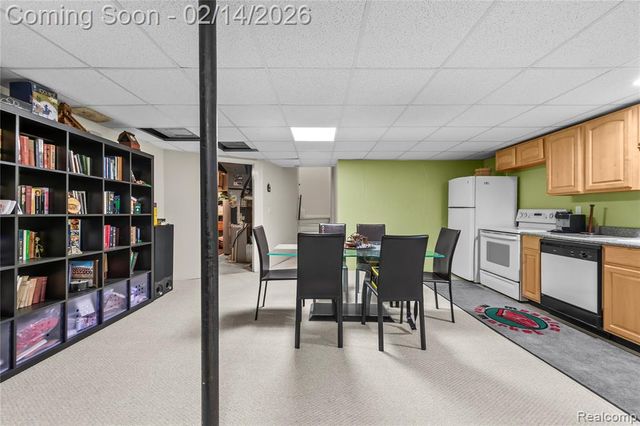 2162 London Bridge Drive, Rochester Hills, MI 48307