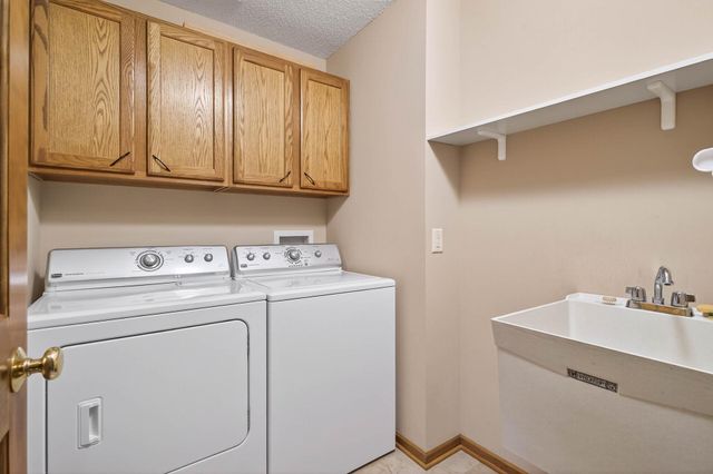 13760 Fenwick Circle, Eden Prairie, MN 55346