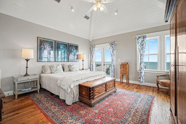 4522 Tharp Drive, Seabrook, TX 77586