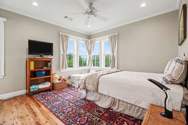 4522 Tharp Drive, Seabrook, TX 77586