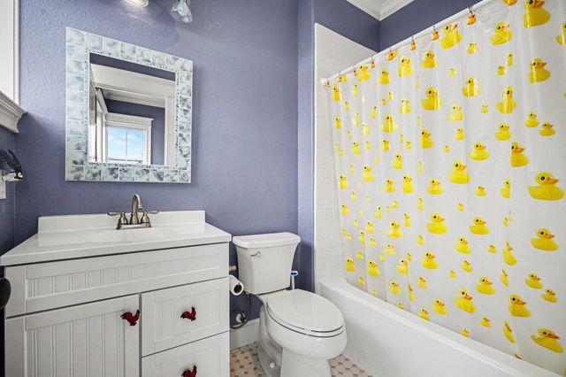 4522 Tharp Drive, Seabrook, TX 77586