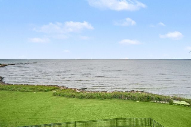 4522 Tharp Drive, Seabrook, TX 77586