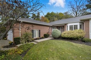 12 Hampton Hill Drive, Amherst, NY 14221