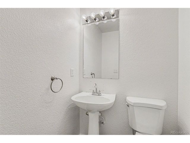 15362 E 100th Ct, Commerce City, CO 80022