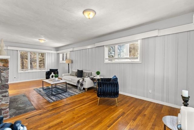 292 Prospect St, Stoughton, MA 02072