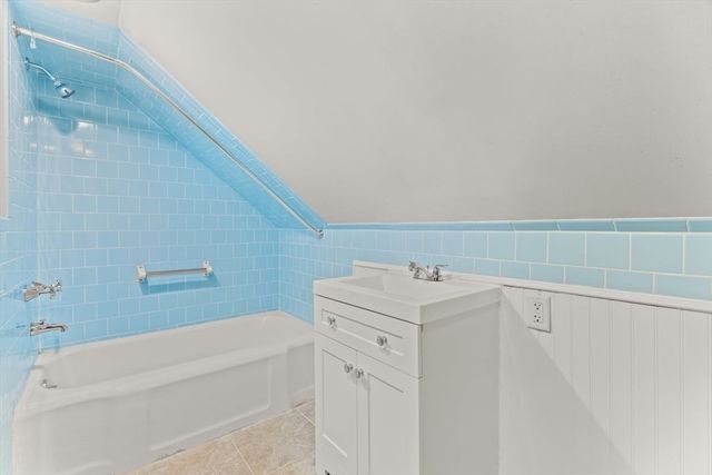 292 Prospect St, Stoughton, MA 02072