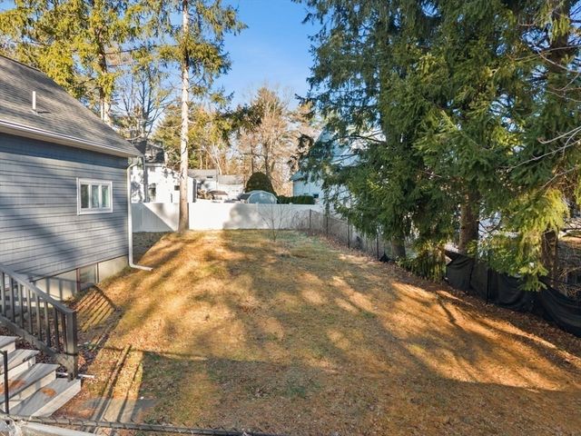 292 Prospect St, Stoughton, MA 02072