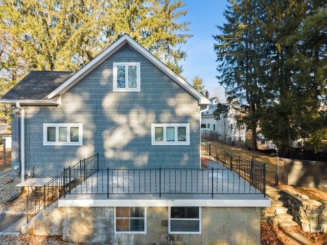 292 Prospect St, Stoughton, MA 02072