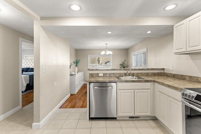 292 Prospect St, Stoughton, MA 02072