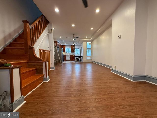 2911 W SEDGLEY AVE, Philadelphia, PA 19121