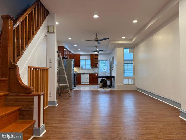 2911 W SEDGLEY AVE, Philadelphia, PA 19121