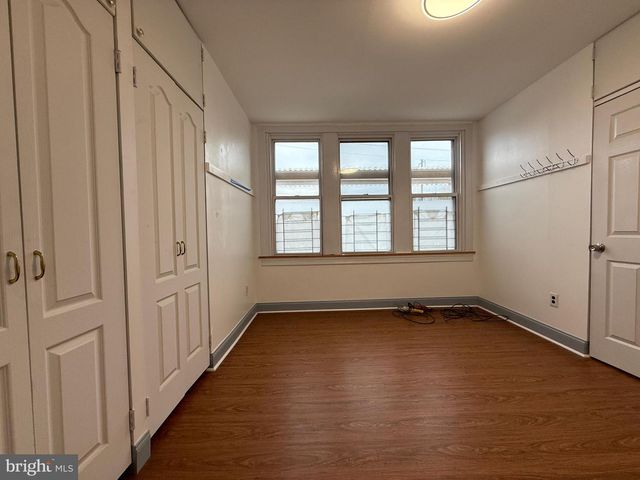 2911 W SEDGLEY AVE, Philadelphia, PA 19121