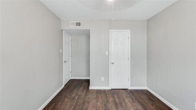 122 E Crosstimbers Street 52, Houston, TX 77022