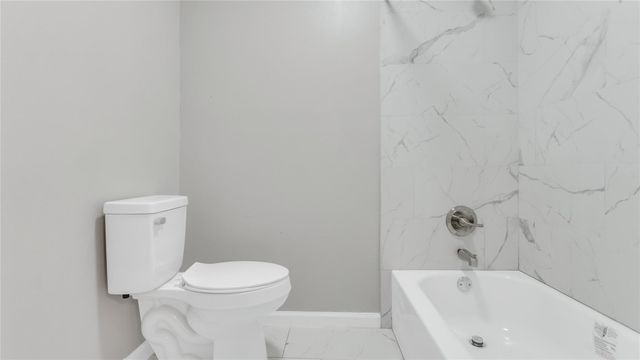 122 E Crosstimbers Street 52, Houston, TX 77022