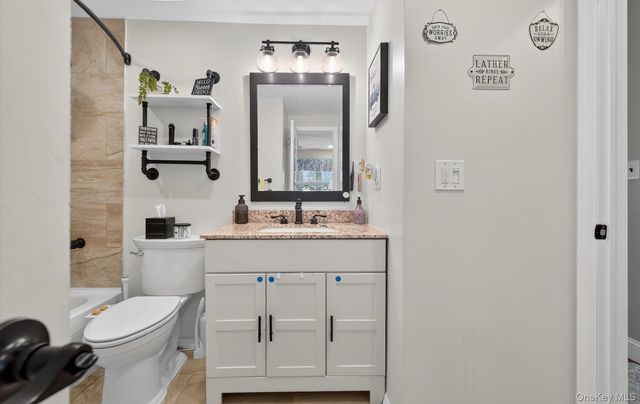 8 Duane Drive, Ronkonkoma, NY 11779