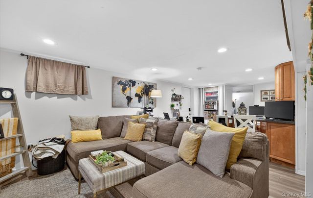 8 Duane Drive, Ronkonkoma, NY 11779