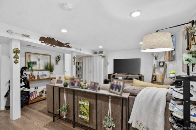 8 Duane Drive, Ronkonkoma, NY 11779