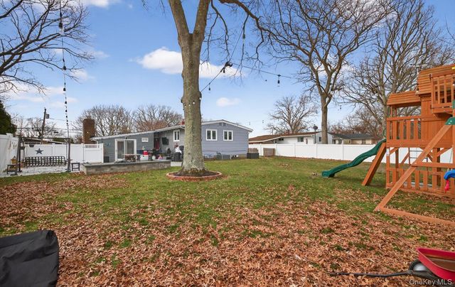 8 Duane Drive, Ronkonkoma, NY 11779