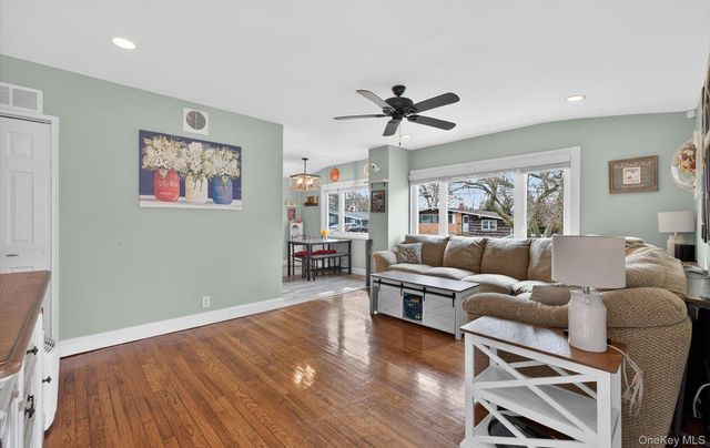 8 Duane Drive, Ronkonkoma, NY 11779