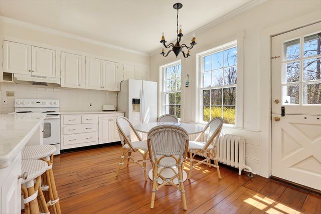 1154 Main St, Hingham, MA 02043