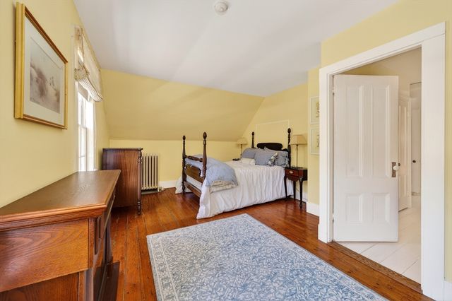 1154 Main St, Hingham, MA 02043