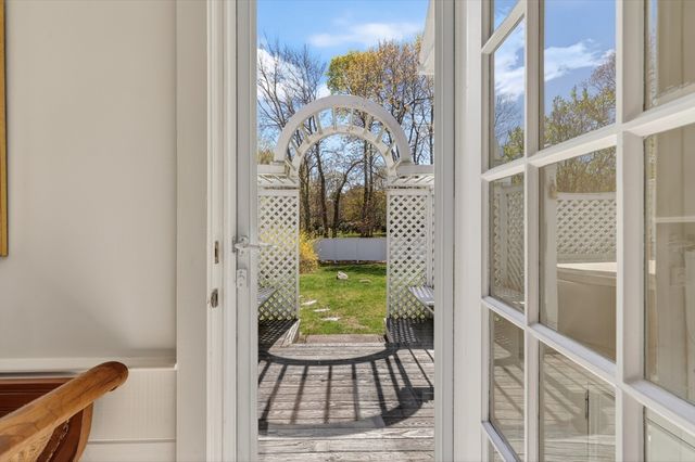 1154 Main St, Hingham, MA 02043