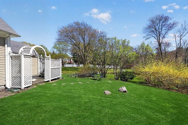 1154 Main St, Hingham, MA 02043