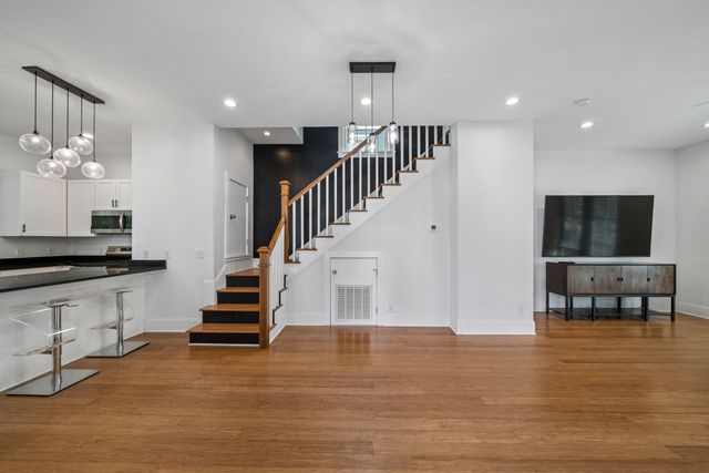 246 Rutledge Avenue, Charleston, SC 29403