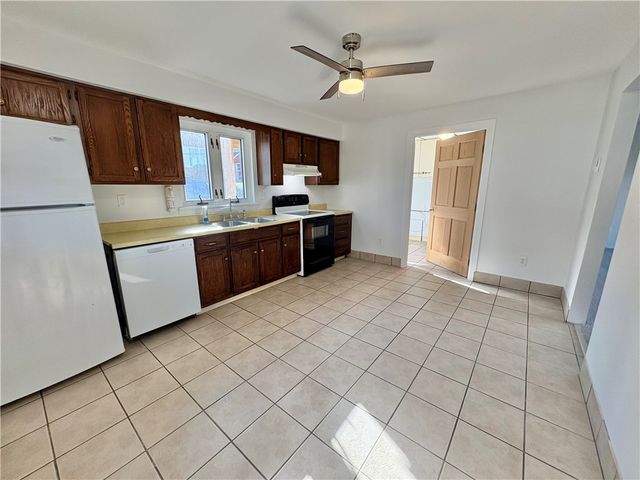 927 Vance Ave Unit A A, Coraopolis, PA 15108