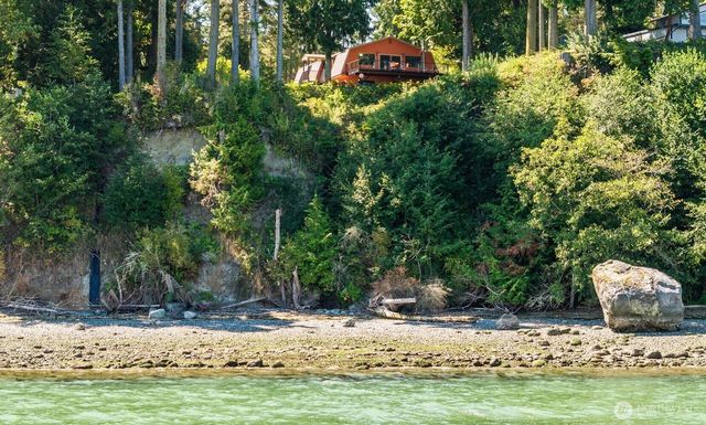 681 Bachelor Road, Sequim, WA 98382
