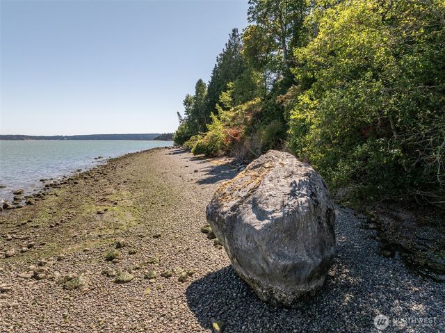 681 Bachelor Road, Sequim, WA 98382