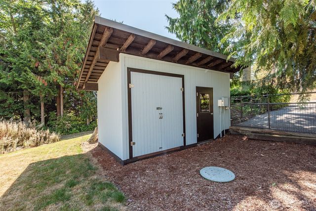 681 Bachelor Road, Sequim, WA 98382