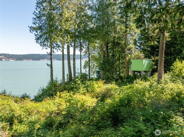 681 Bachelor Road, Sequim, WA 98382