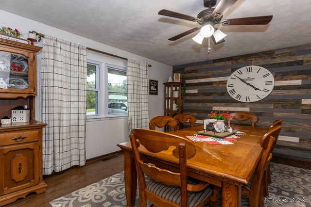 1104 Cedar Avenue, Cabool, MO 65689