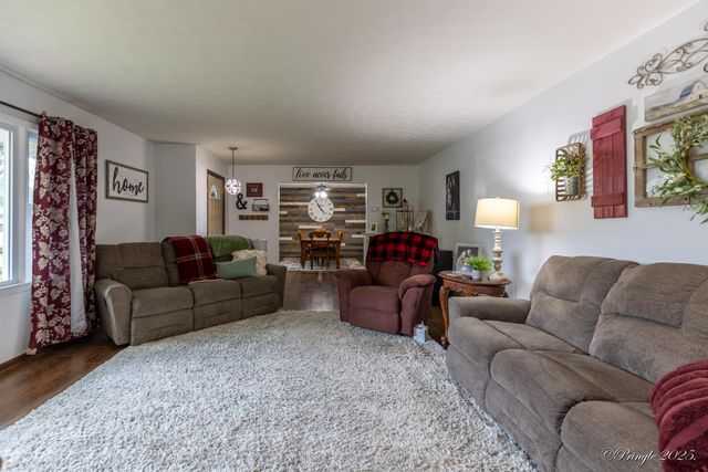 1104 Cedar Avenue, Cabool, MO 65689